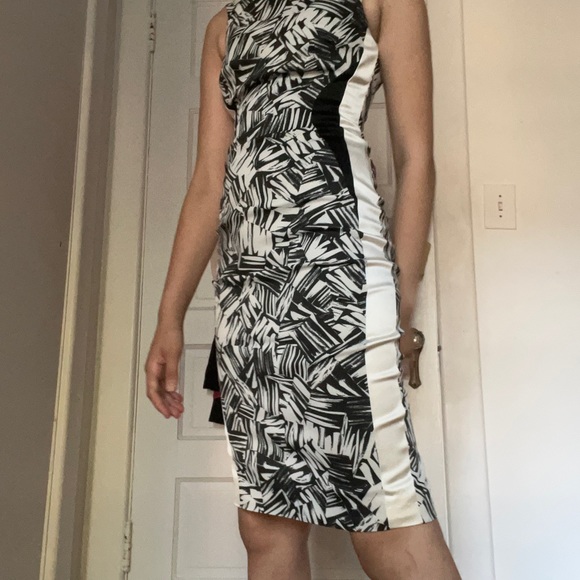 Karen millen NWOT not sold anymore women size 2 - Picture 6 of 10